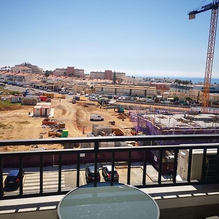 Studio With Terrace And Pool تورّيفيِخا المظهر الخارجي الصورة
